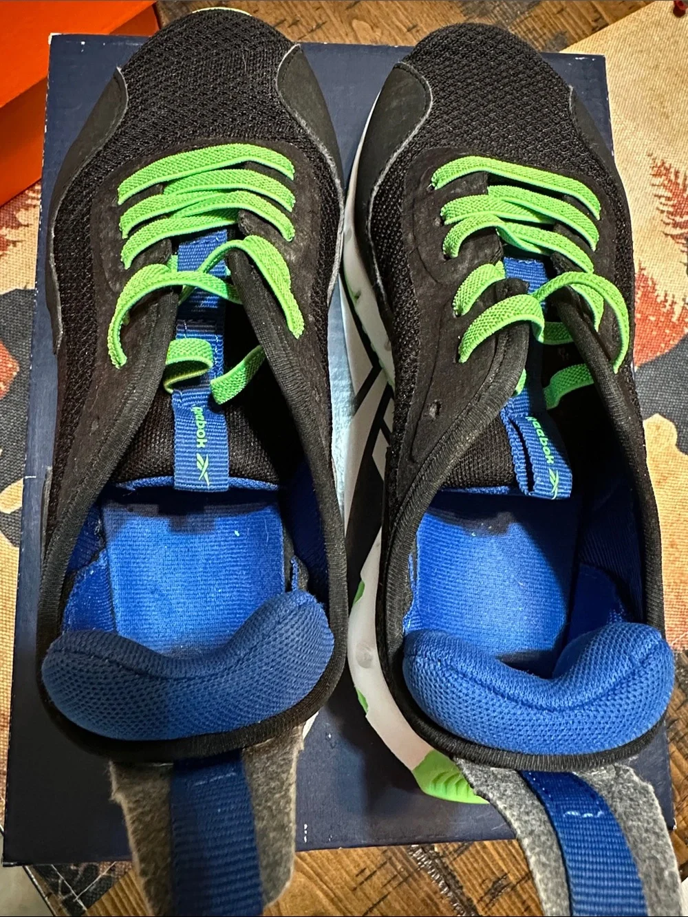 Boys size 2 Reebok shoes